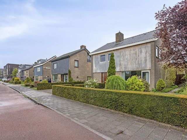 Wilhelminalaan 15, Beuningen Gld
