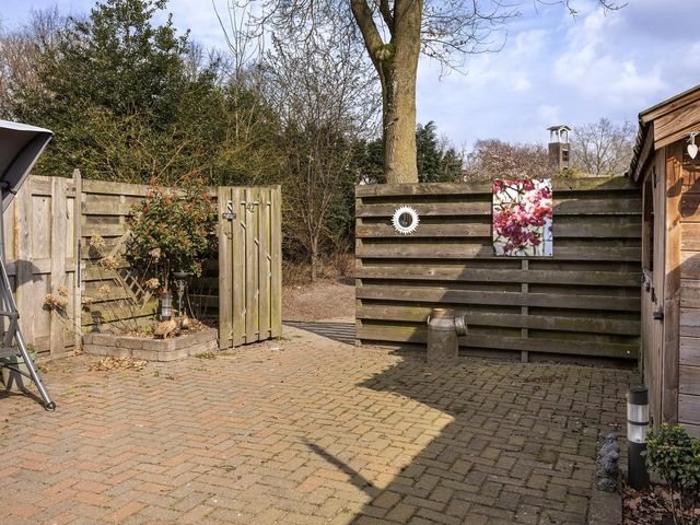 Uithof 42, Schoonebeek