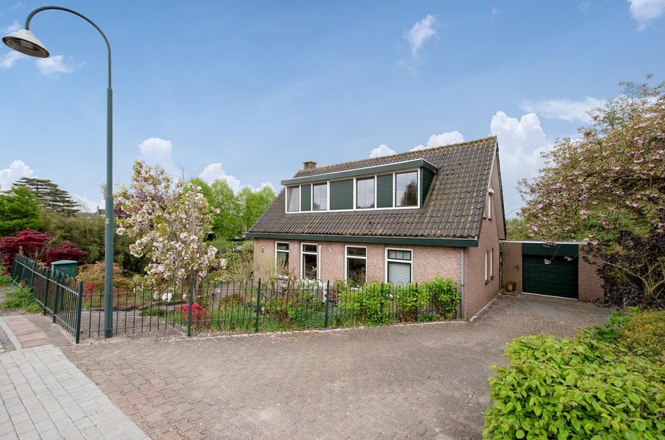 Voorweg 121