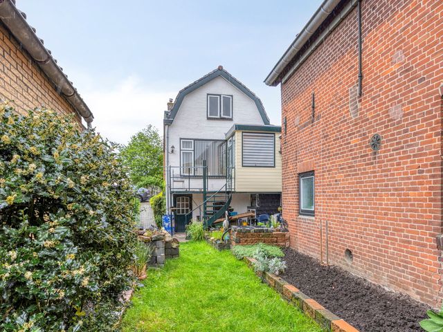 Buitendams 407, Hardinxveld-Giessendam