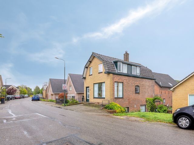 Buitendams 407, Hardinxveld-Giessendam