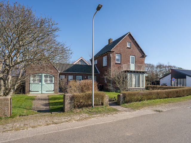 Klif 38, Den Hoorn