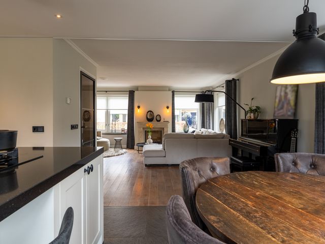 Hugo De Grootstraat 1, Poederoijen