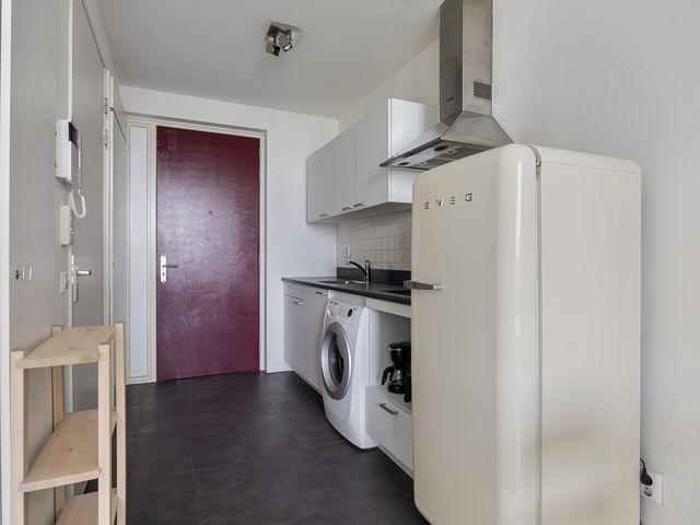 Bos en Lommerplantsoen 25B, Amsterdam