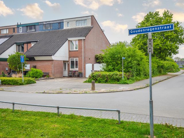 Goudenregenstraat 15, Duiven
