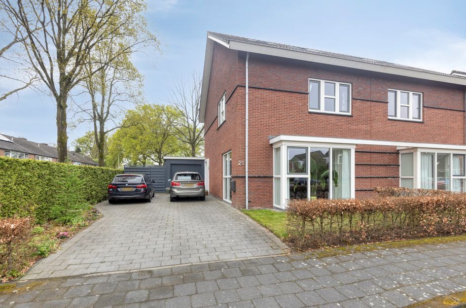 Kluft 20
