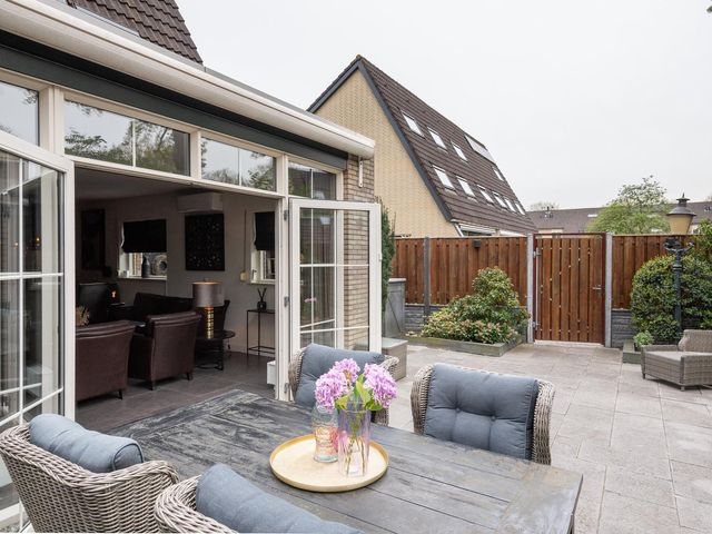 Fazant 68, Ridderkerk