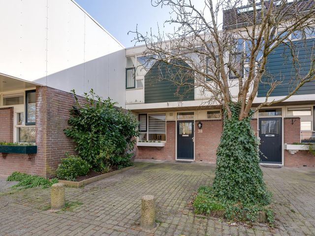De Vennen 38, Weesp
