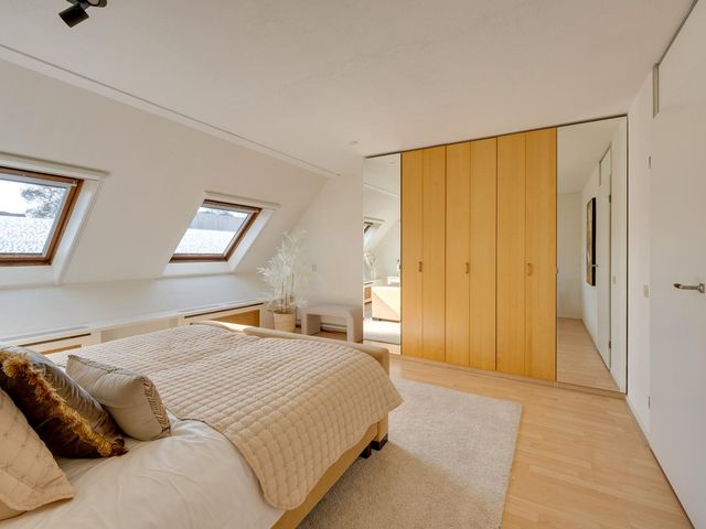 De Vennen 38, Weesp