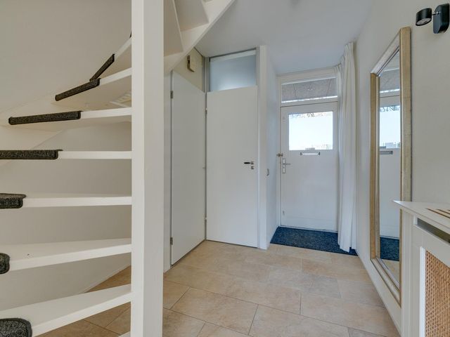 De Vennen 38, Weesp