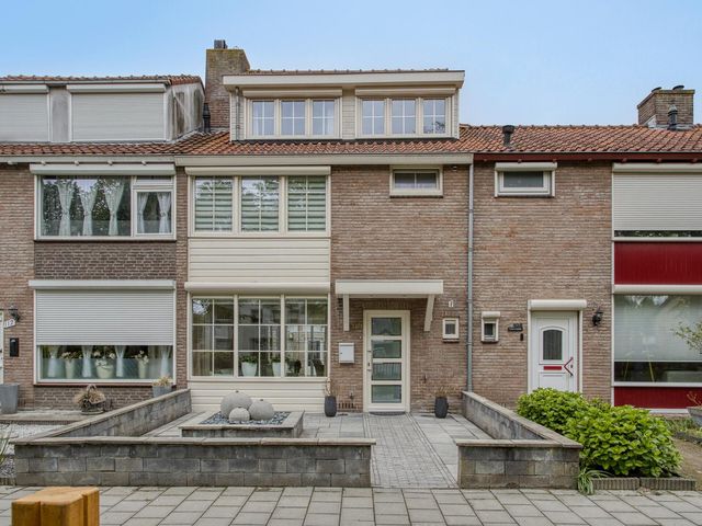 Baai 110, Etten-Leur