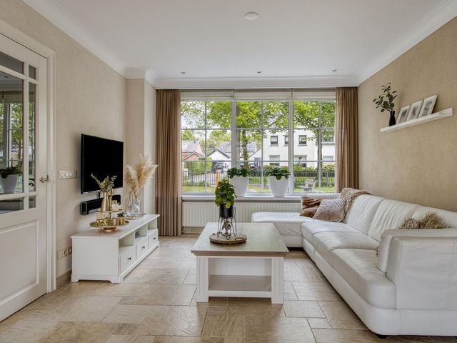 Baai 110, Etten-Leur