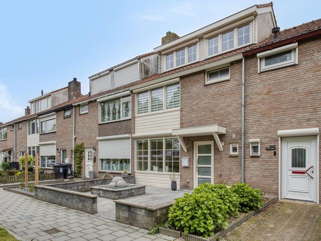 Baai 110, Etten-Leur