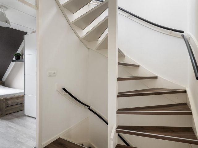 Smaragd 23, Hoorn