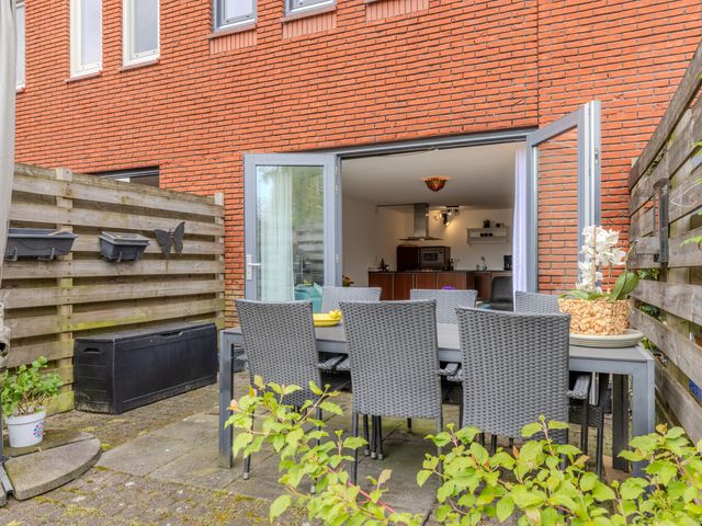 Burg Jhr Q v Uffordln 469, Apeldoorn
