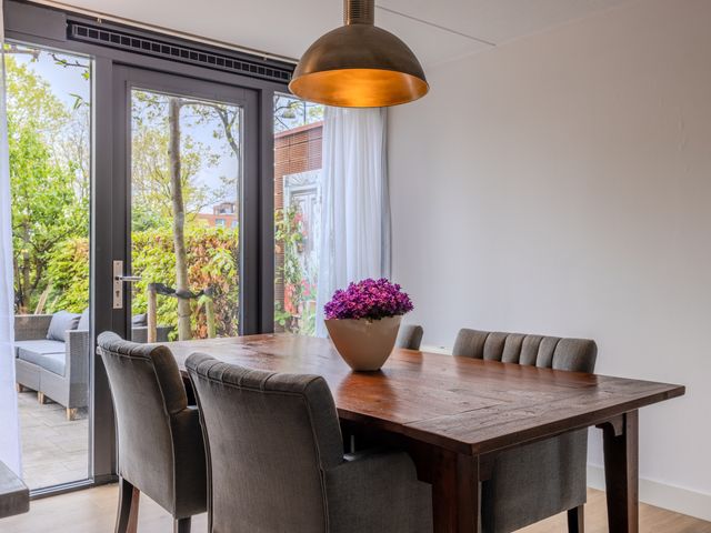 Burg Jhr Q v Uffordln 469, Apeldoorn