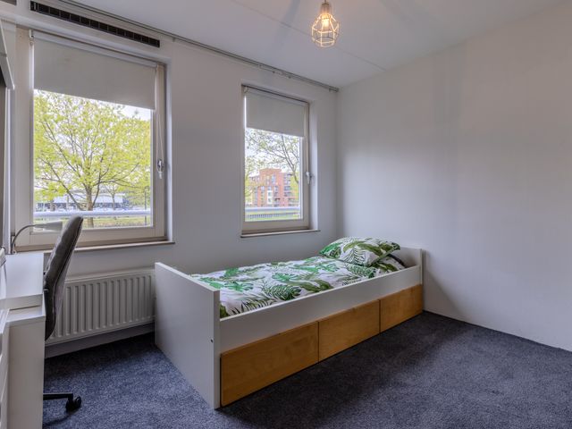 Burg Jhr Q v Uffordln 469, Apeldoorn