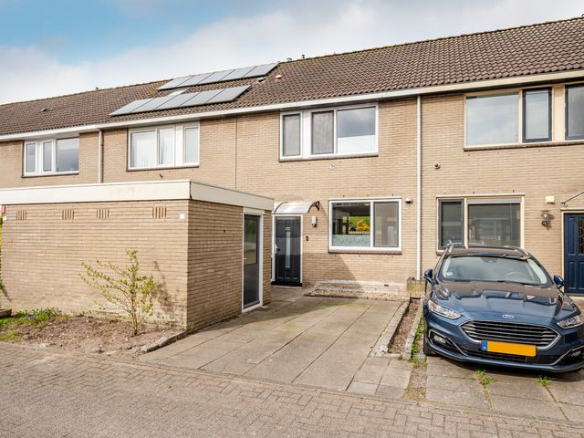 Zwartezeestraat 37, Lelystad