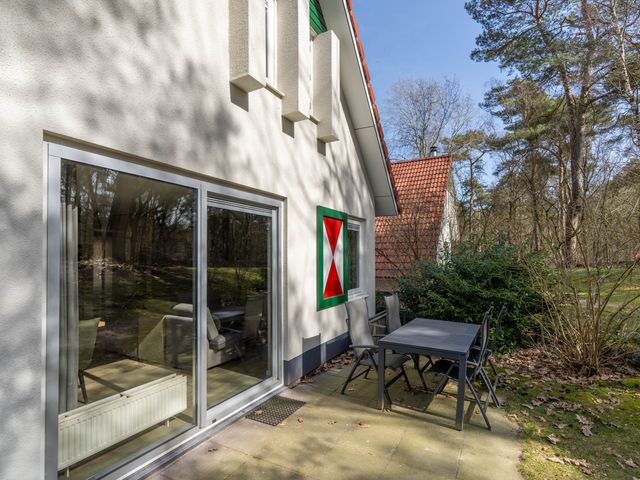 de Vers 217, Overloon