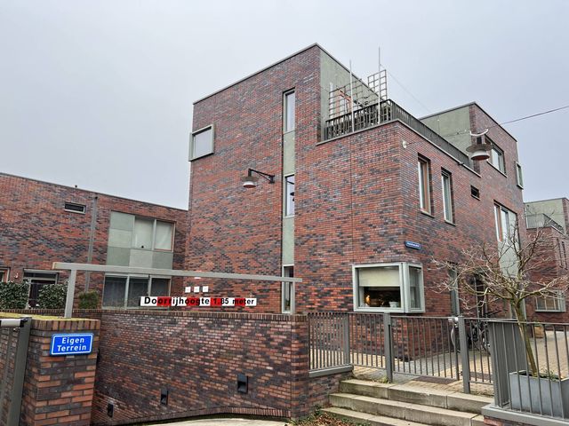 Mantelmeeuwhof 17, Utrecht