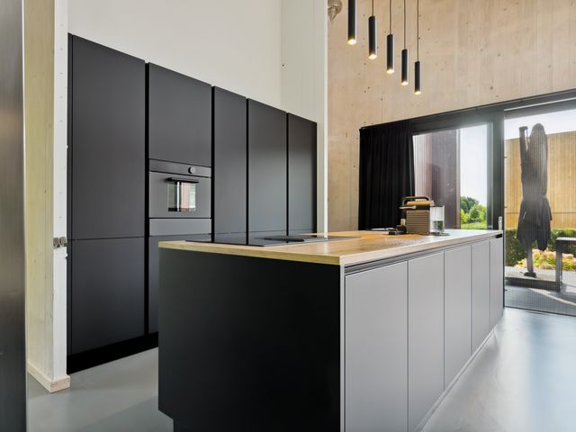 De Eenvoud 15, Almere
