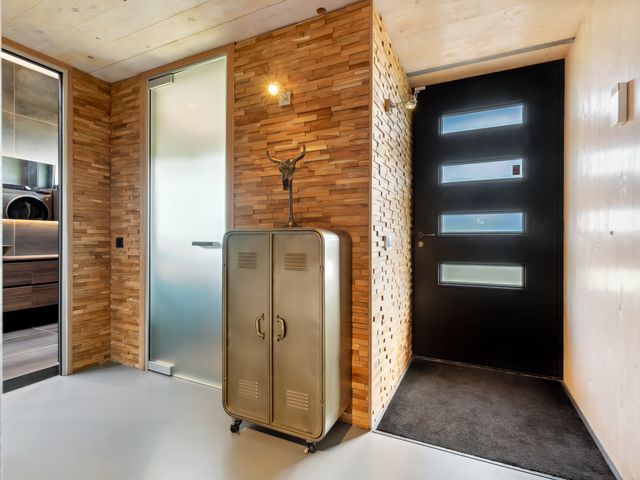 De Eenvoud 15, Almere