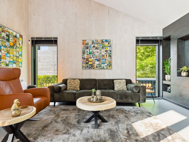 De Eenvoud 15, Almere