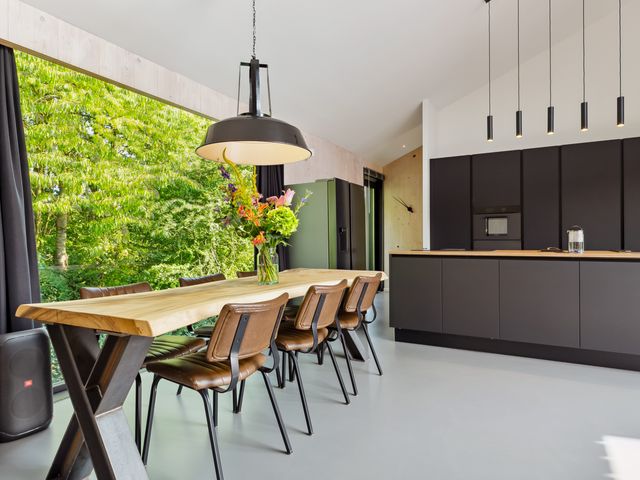 De Eenvoud 15, Almere