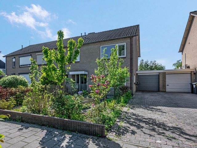 Pannerdenseweg 57, Doornenburg