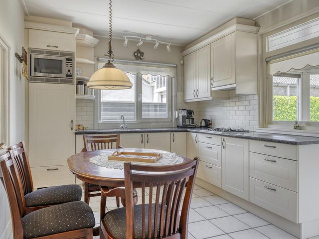 Ambachtsstraat 55, 'S-Gravenpolder