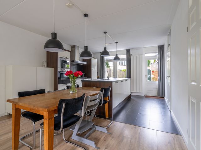 Phia Berghoutlaan 29, Oegstgeest