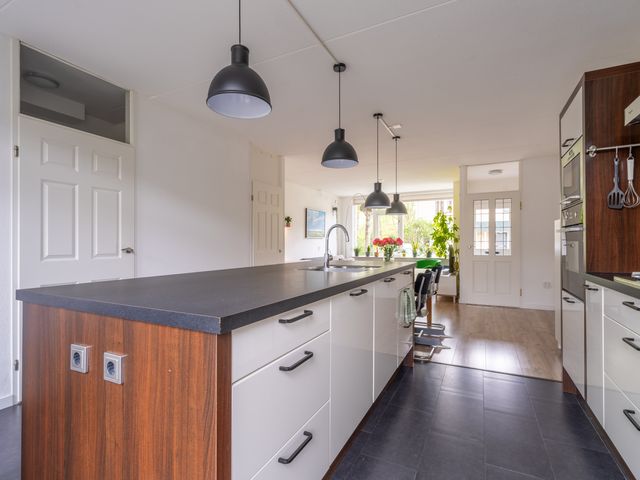 Phia Berghoutlaan 29, Oegstgeest