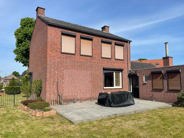 Nieuwendijk 26, Stevensweert