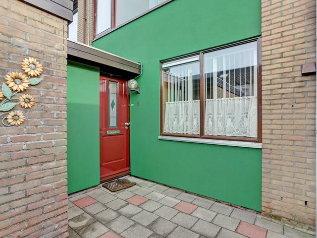 Dauwrootstraat 5, 's-Gravendeel
