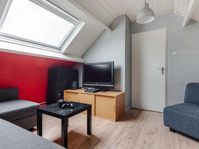 Leliestraat 1, Waarland