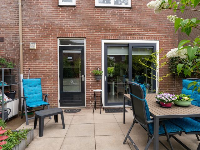 Lijster 24, Sprang-Capelle