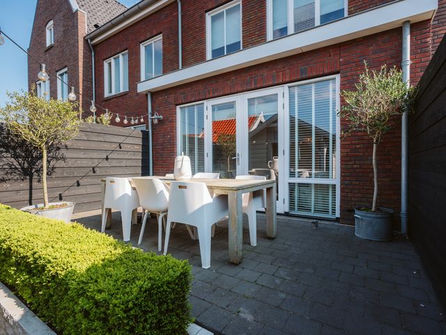 Van Kerkwijkhof 16, Ouddorp