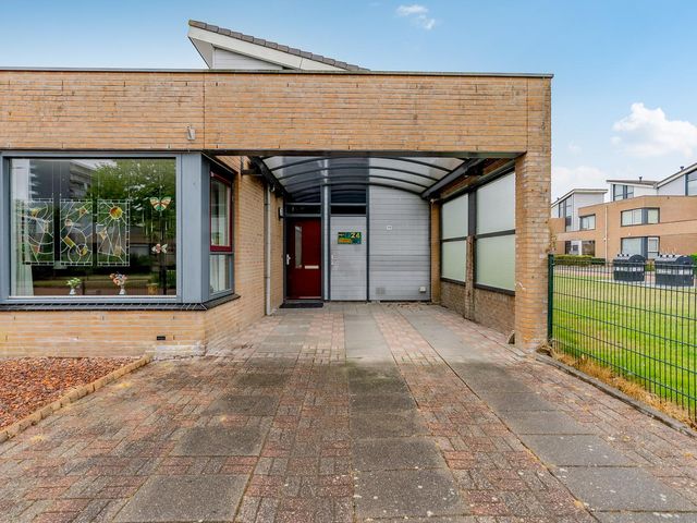 Hunsingo 24, Lelystad