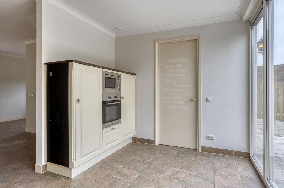 Den Oven 37