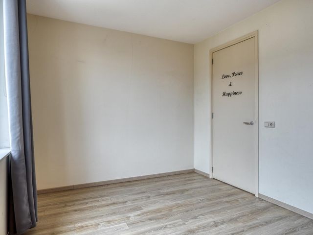 Den Oven 37, Geffen