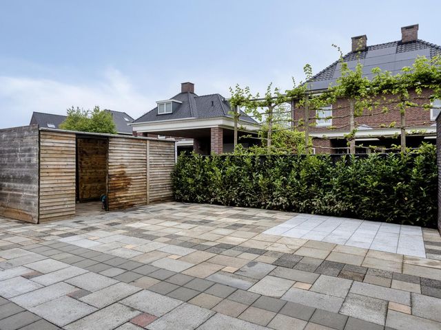 Den Oven 37, Geffen