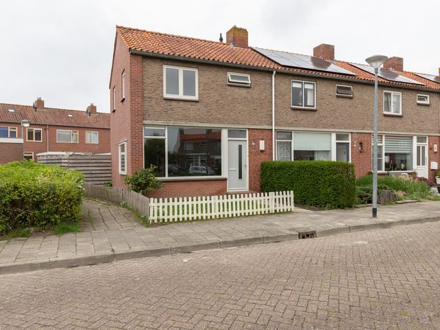Guido Gezellestraat 22, Winschoten