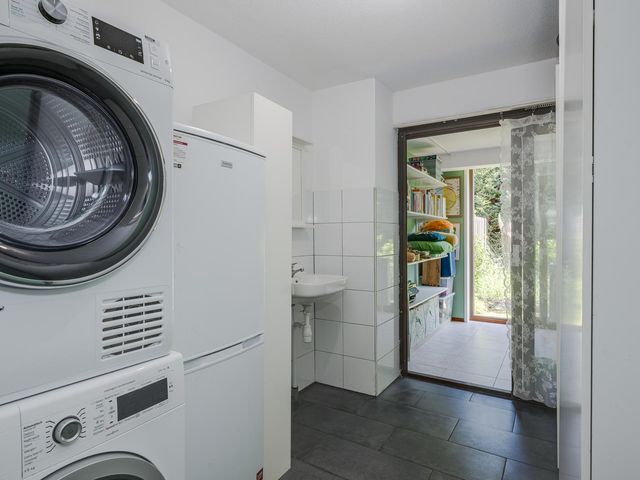 Papelaan-West 160, Voorschoten