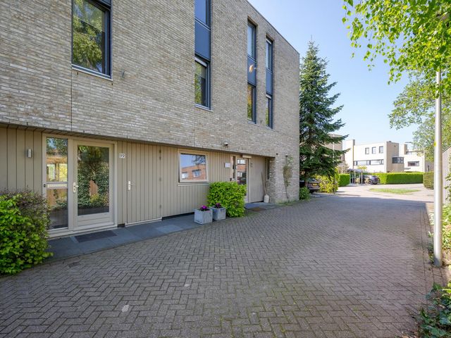 Ter Lips 99, Voorschoten