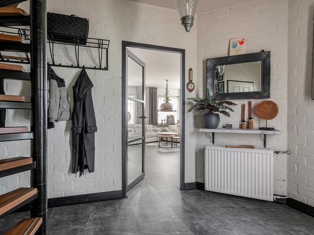 Zuideinde 18, Dinteloord