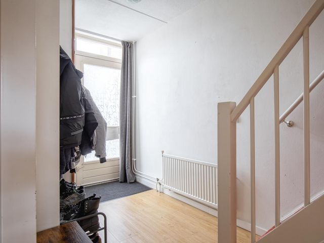 Pater Witteplein 15, Den Burg