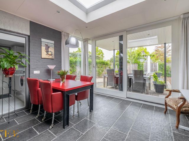 Dotterbloemstraat 26, Reuver