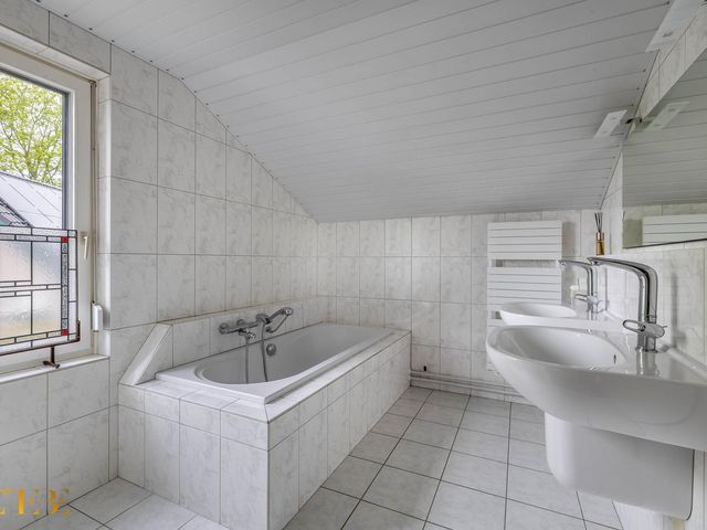 Dotterbloemstraat 26, Reuver