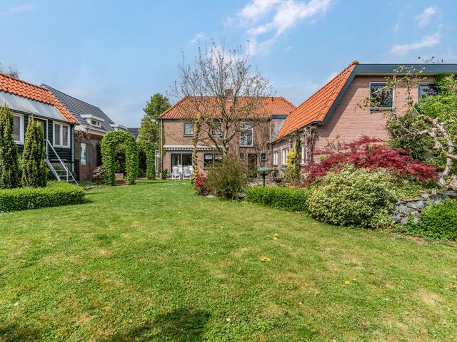 Kerkstraat 24, Zetten