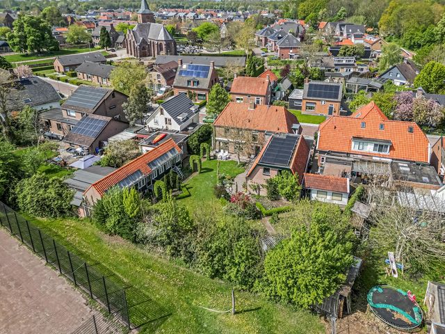 Kerkstraat 24, Zetten